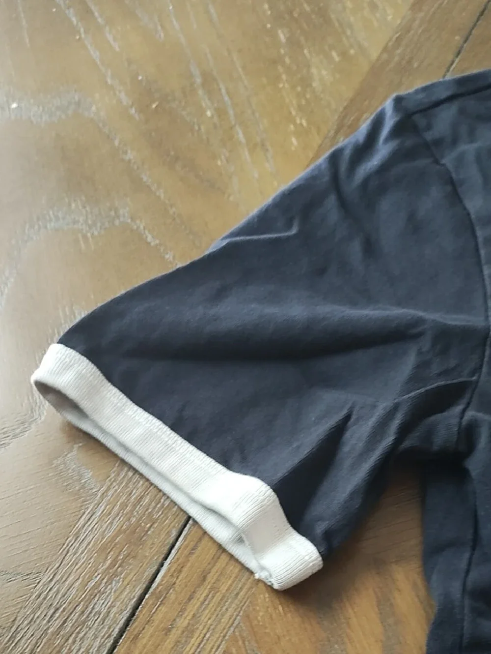 Old Navy Navy Blue Ringer T-Shirt with White Trim